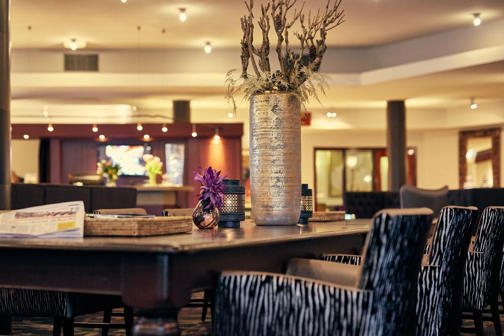 Hampshire Hotel - Newport เฮาเซิน ภายนอก รูปภาพ
